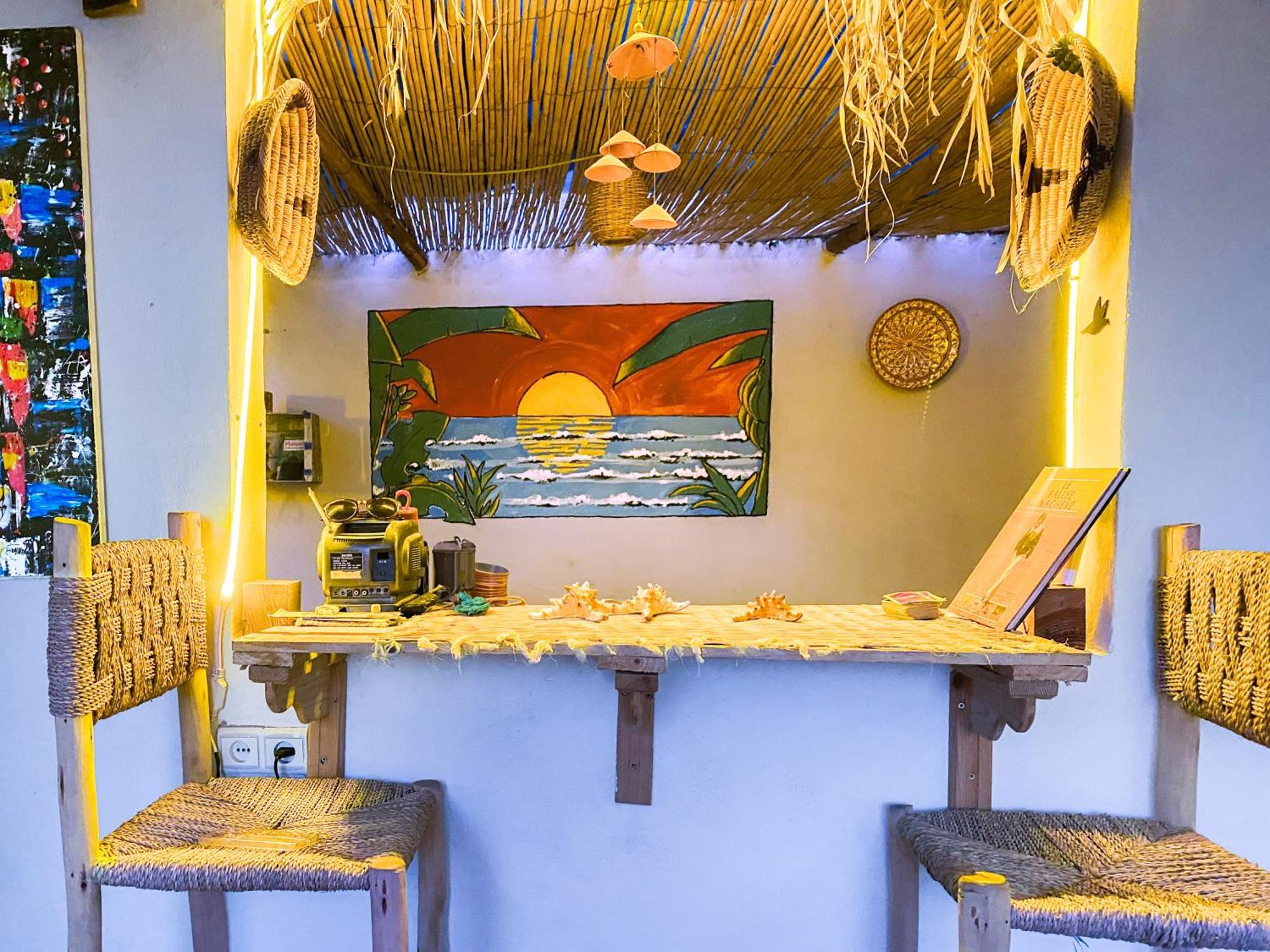 Bright Wave Surfhouse Hostel Tamraght ภายนอก รูปภาพ